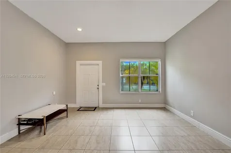 930 Bluewood Terrace Weston FL 33327