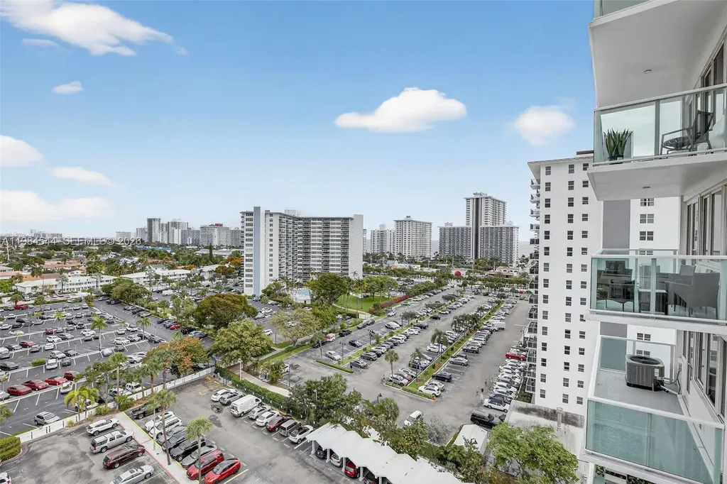 3233 NE 34th Street Fort Lauderdale FL 33308