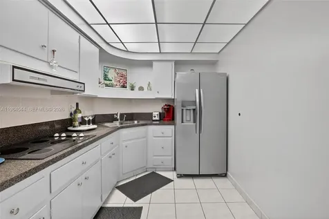 3233 NE 34th Street Fort Lauderdale FL 33308