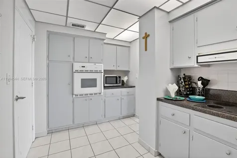 3233 NE 34th Street Fort Lauderdale FL 33308