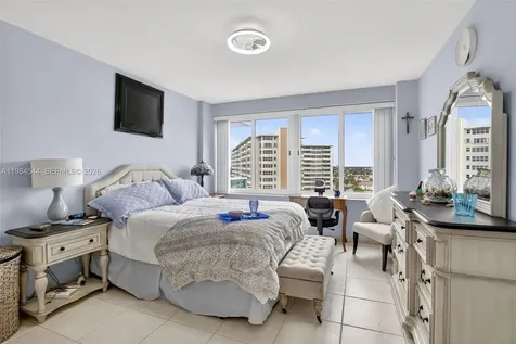 3233 NE 34th Street Fort Lauderdale FL 33308