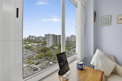 3233 NE 34th Street Fort Lauderdale FL 33308