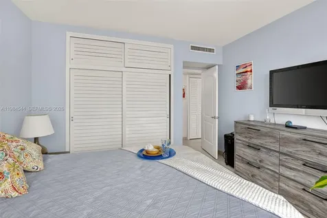 3233 NE 34th Street Fort Lauderdale FL 33308