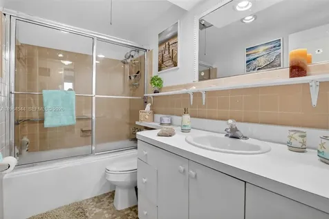 3233 NE 34th Street Fort Lauderdale FL 33308