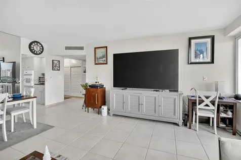 3233 NE 34th Street Fort Lauderdale FL 33308