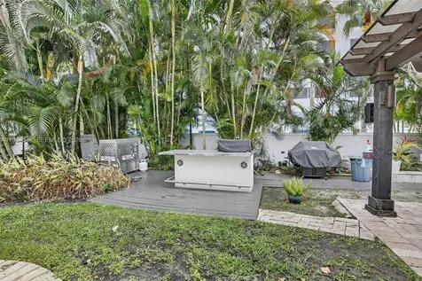 3233 NE 34th Street Fort Lauderdale FL 33308