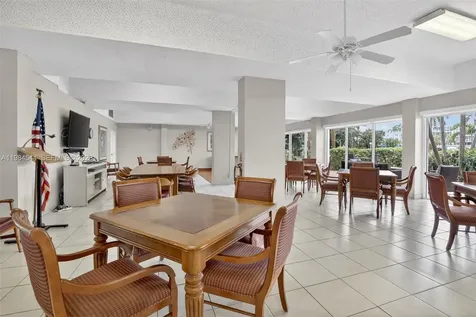 3233 NE 34th Street Fort Lauderdale FL 33308