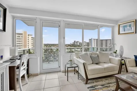 3233 NE 34th Street Fort Lauderdale FL 33308