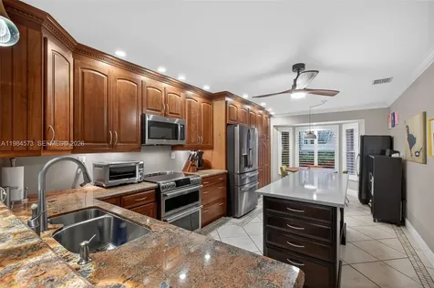 1860 Sweetbay Way Hollywood FL 33019