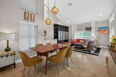 1860 Sweetbay Way Hollywood FL 33019