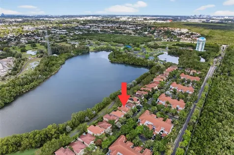 1860 Sweetbay Way Hollywood FL 33019