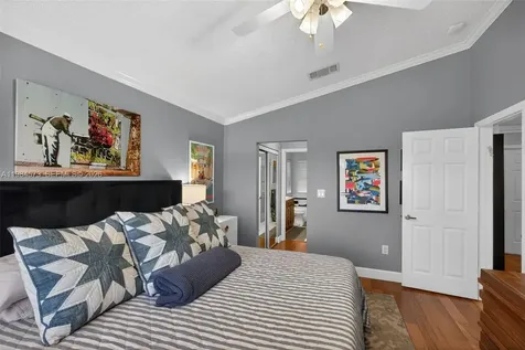 1860 Sweetbay Way Hollywood FL 33019