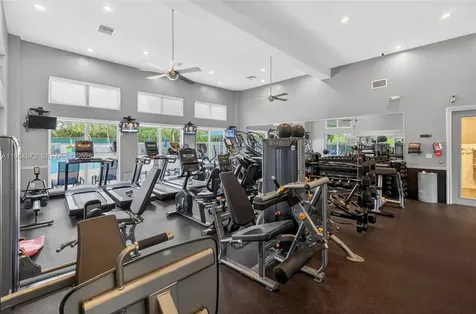 1860 Sweetbay Way Hollywood FL 33019