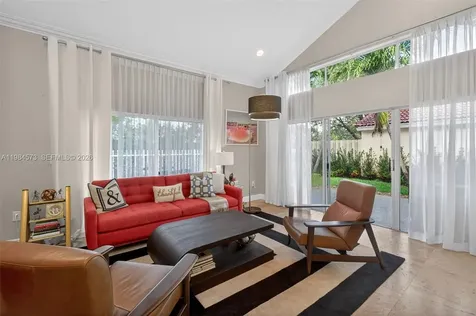 1860 Sweetbay Way Hollywood FL 33019
