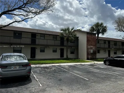 6001 Shakerwood Circle Tamarac FL 33319