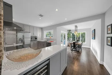 5850 SW 47 Street Miami FL 33155