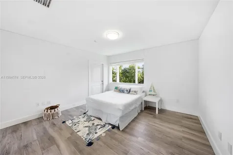 3401 NE 165th Street North Miami Beach FL 33160