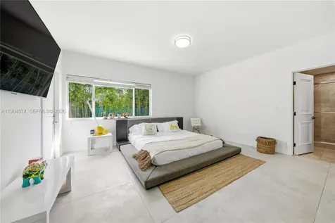 3401 NE 165th Street North Miami Beach FL 33160