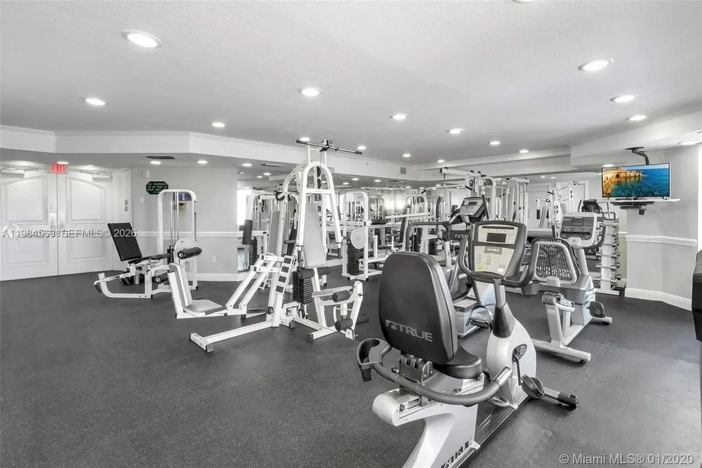 2880 NE 14th St Causeway Pompano Beach FL 33062