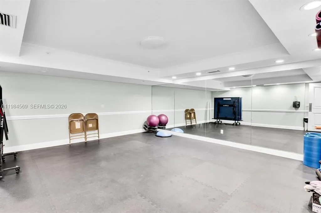 2880 NE 14th St Causeway Pompano Beach FL 33062