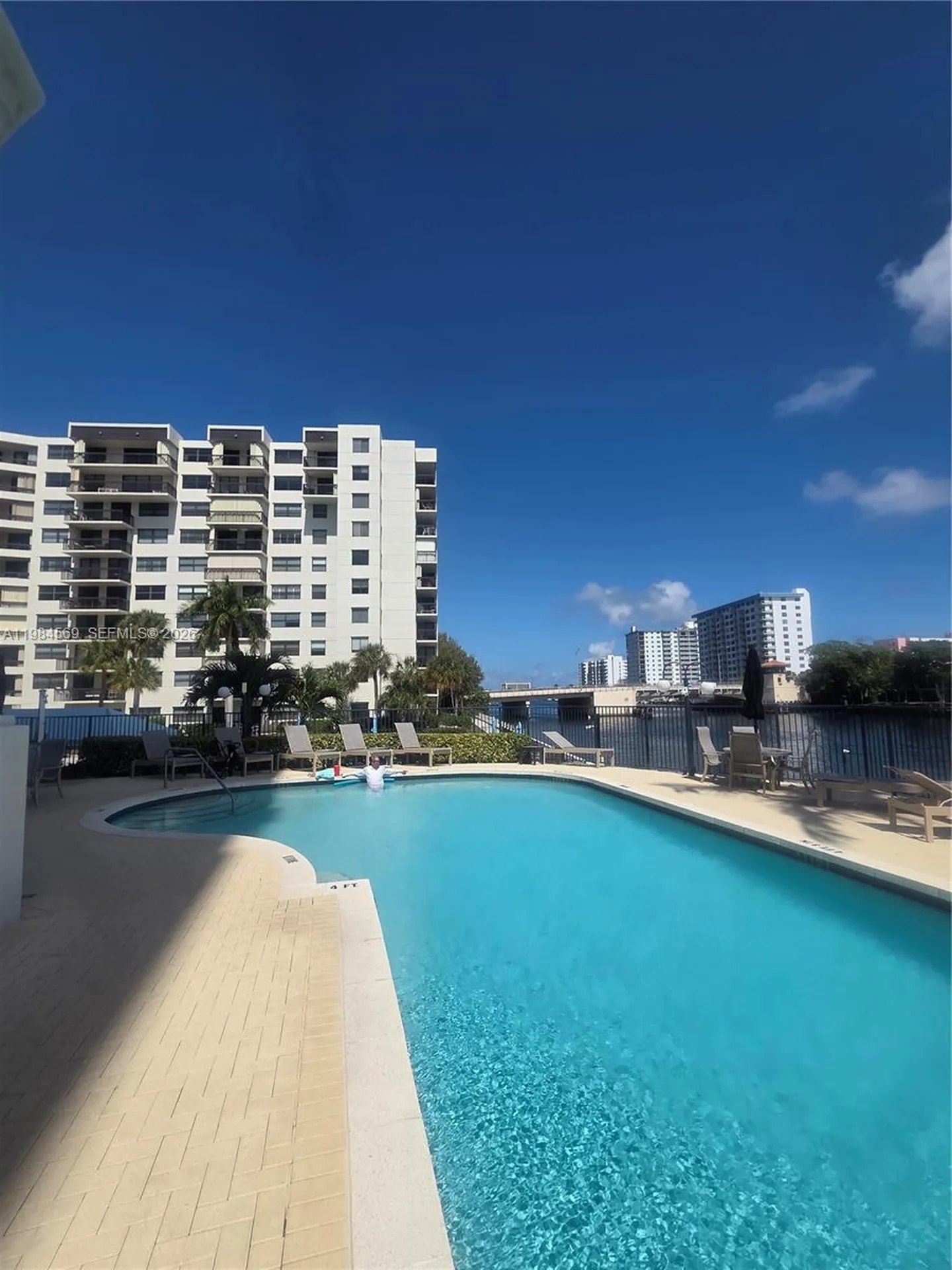 2880 NE 14th St Causeway Pompano Beach FL 33062