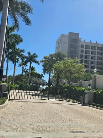 2880 NE 14th St Causeway Pompano Beach FL 33062