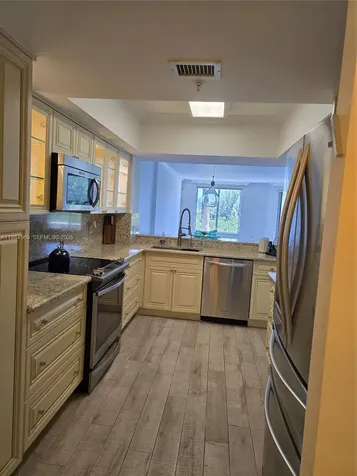 2880 NE 14th St Causeway Pompano Beach FL 33062