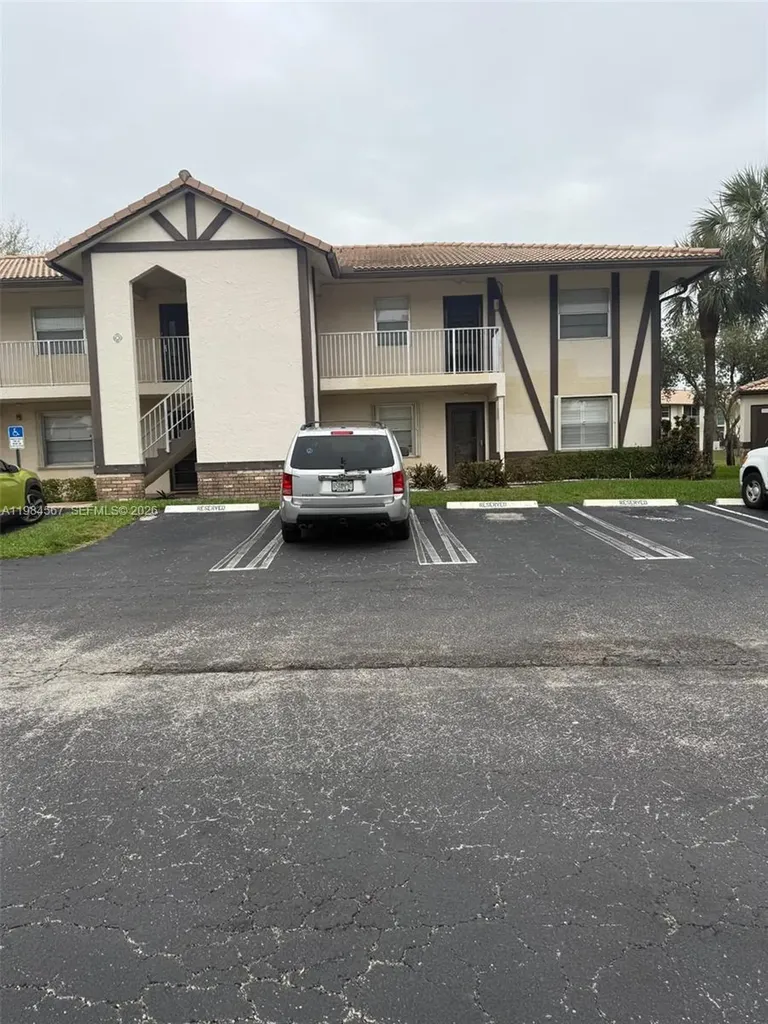 2305 NW 89th Drive Coral Springs FL 33065