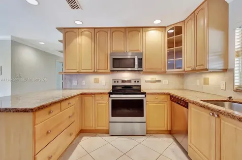11 Forest Hills Lane Boca Raton FL 33431