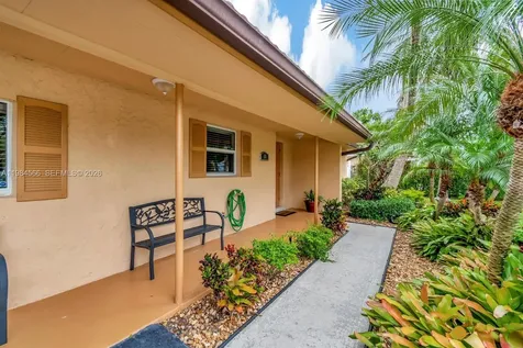 11 Forest Hills Lane Boca Raton FL 33431