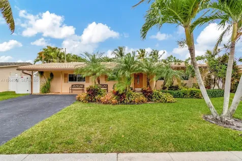 11 Forest Hills Lane Boca Raton FL 33431