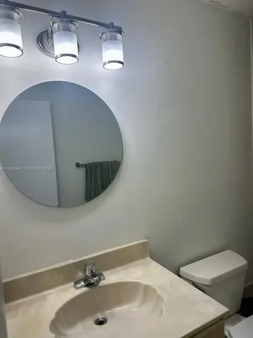 13951 Kendale Lakes Circle Miami FL 33183