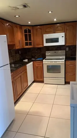 8261 NW 8th Street Miami FL 33126