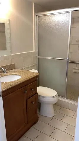8261 NW 8th Street Miami FL 33126