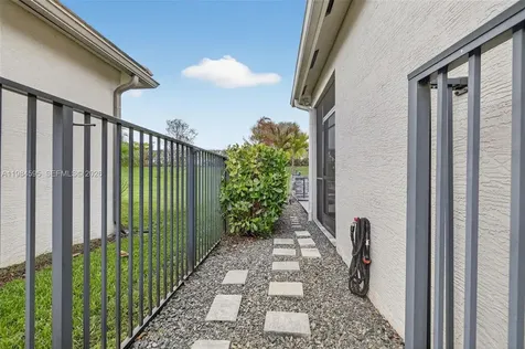 11884 SW Paradise River Road Port St. Lucie FL 34987