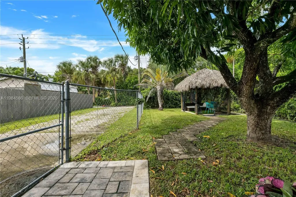 1539 Funston Street Hollywood FL 33020