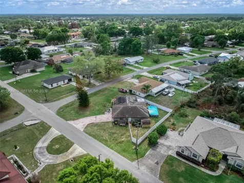 4201 Westminster Road Sebring FL Road