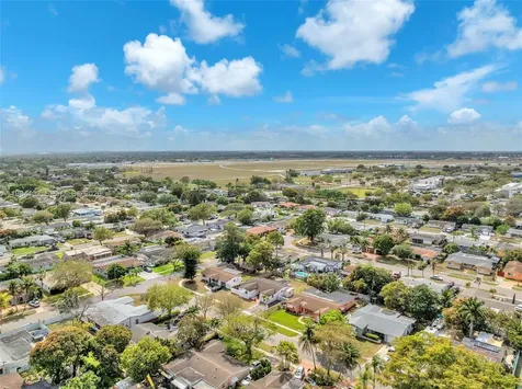 410 SW 71st Avenue Pembroke Pines FL 33023
