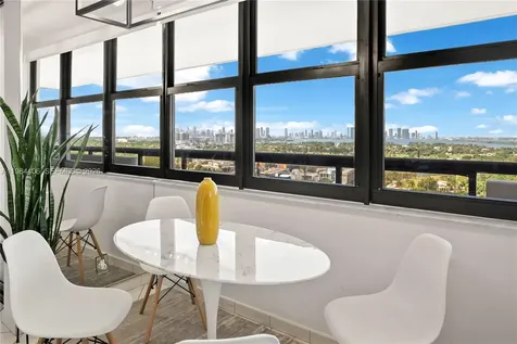 2555 Collins Avenue Miami Beach FL 33140