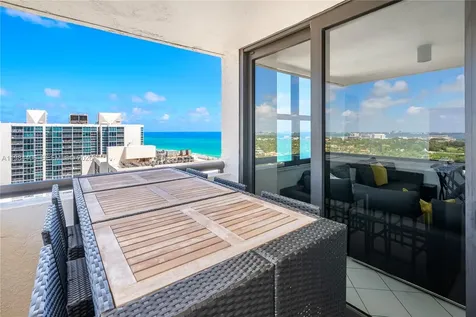 2555 Collins Avenue Miami Beach FL 33140