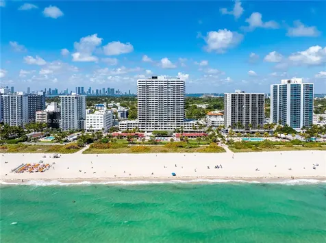 2555 Collins Avenue Miami Beach FL 33140
