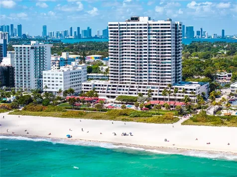 2555 Collins Avenue Miami Beach FL 33140