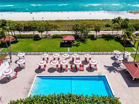 2555 Collins Avenue Miami Beach FL 33140
