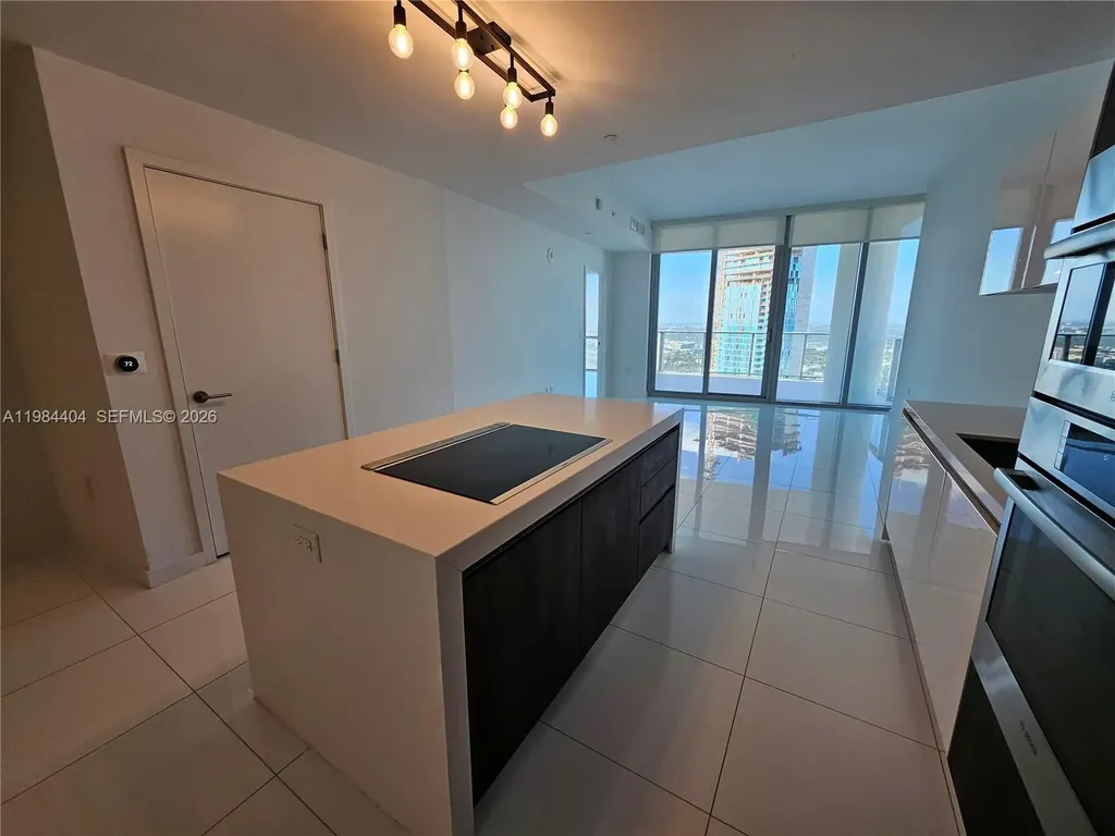 851 NE 1st Avenue Miami FL 33132