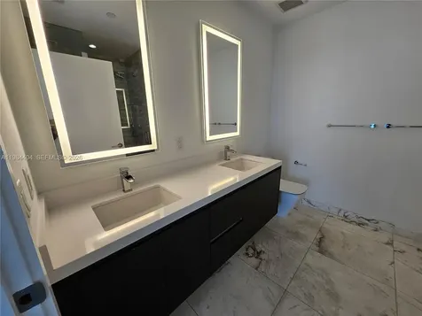 851 NE 1st Avenue Miami FL 33132
