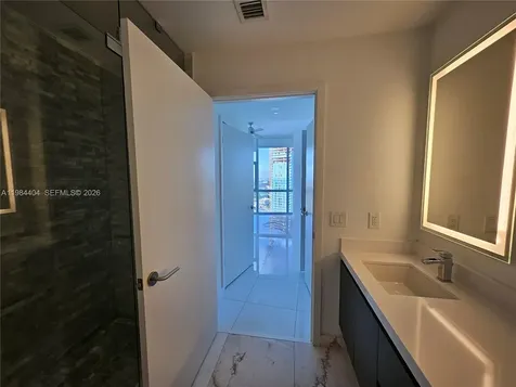 851 NE 1st Avenue Miami FL 33132