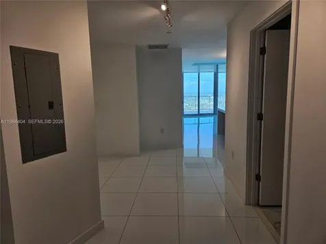 851 NE 1st Avenue Miami FL 33132
