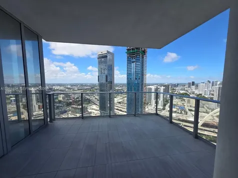 851 NE 1st Avenue Miami FL 33132