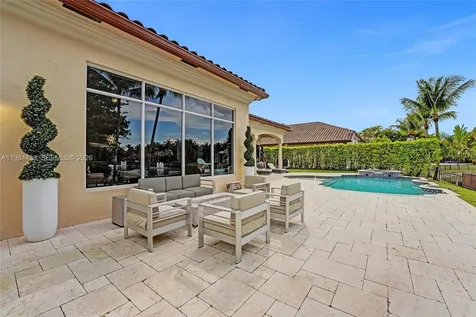 10291 Sweet Bay Street Plantation FL 33324
