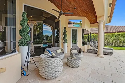 10291 Sweet Bay Street Plantation FL 33324